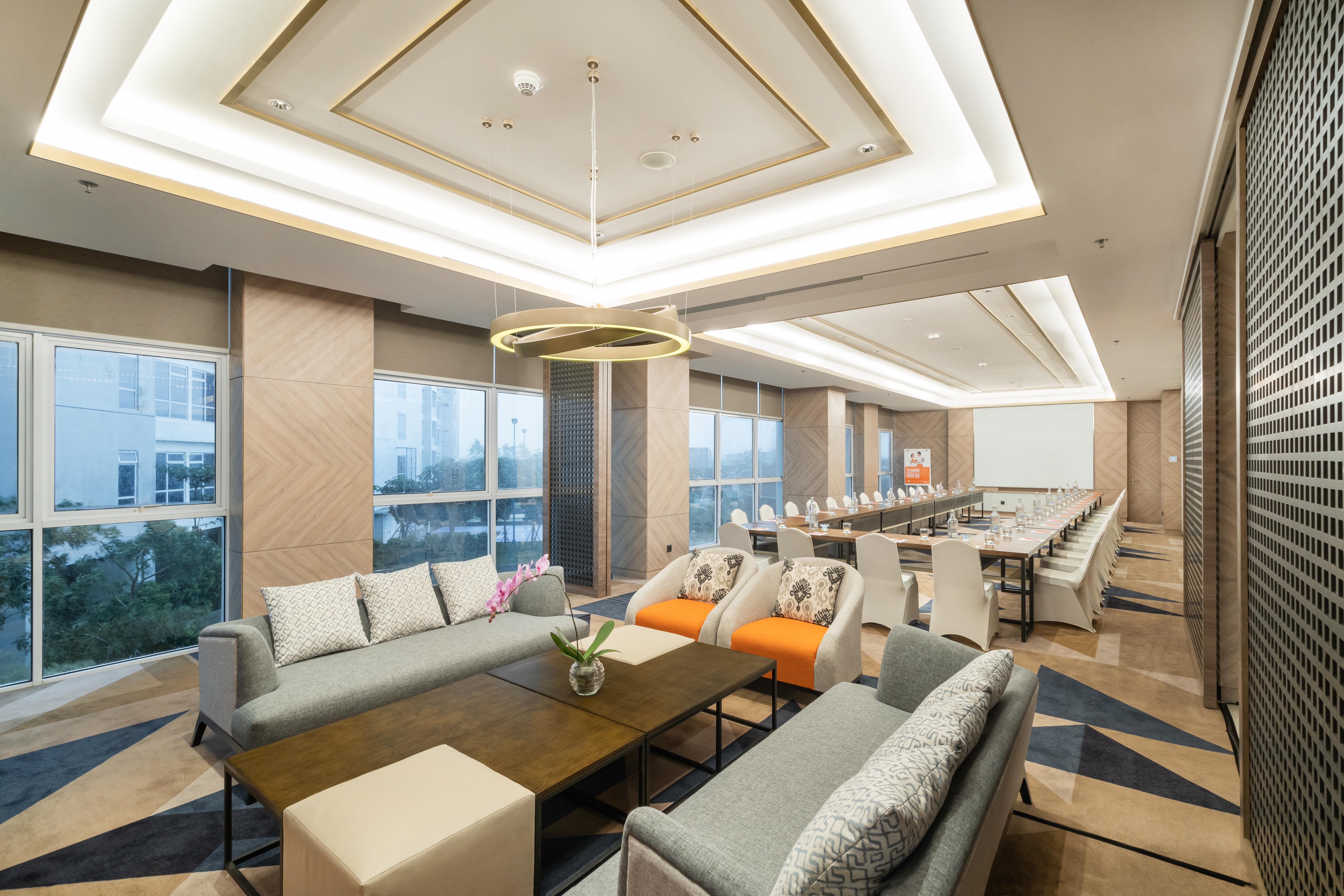 Harris Suites Puri Mansion Jacarta Exterior foto