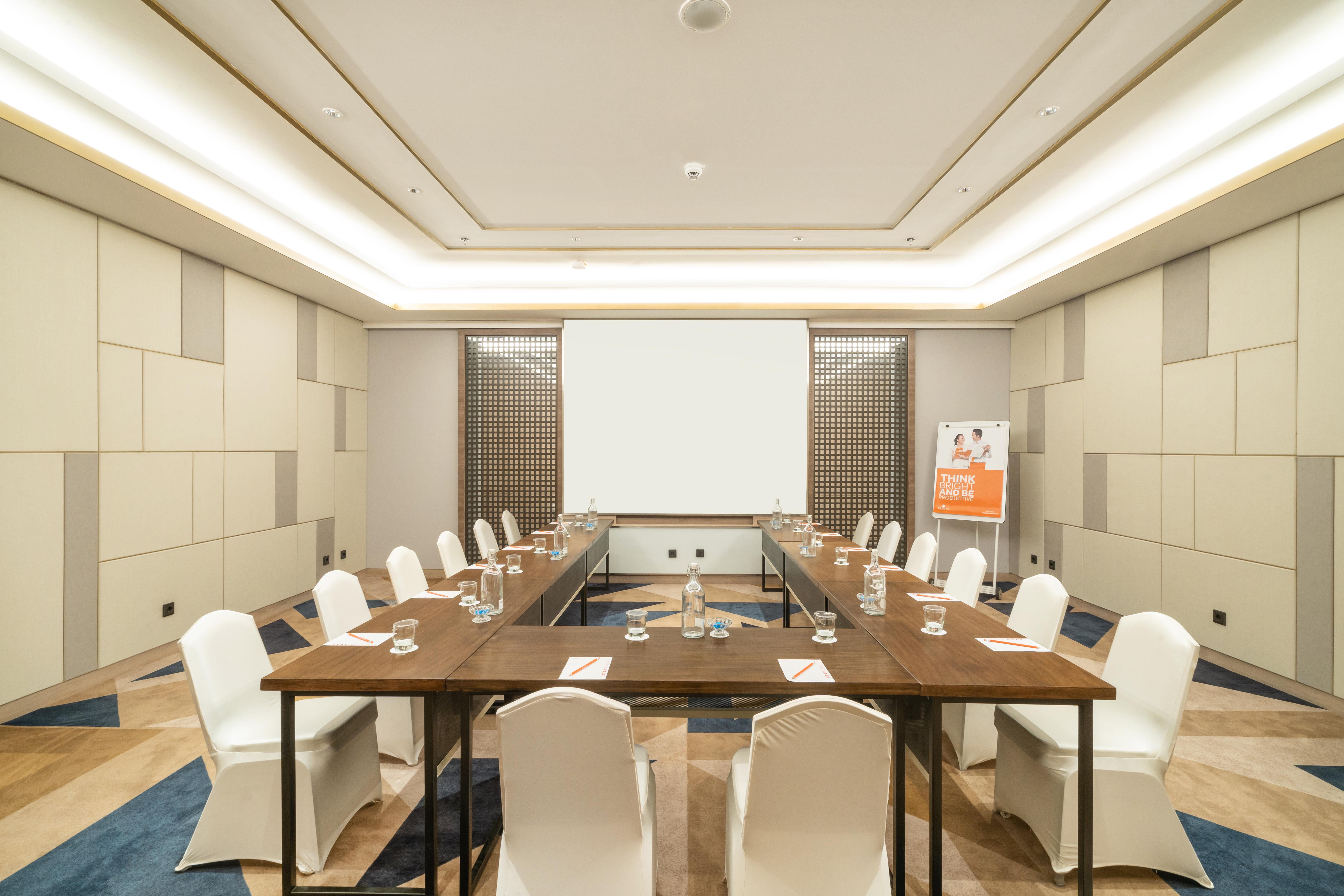 Harris Suites Puri Mansion Jacarta Exterior foto