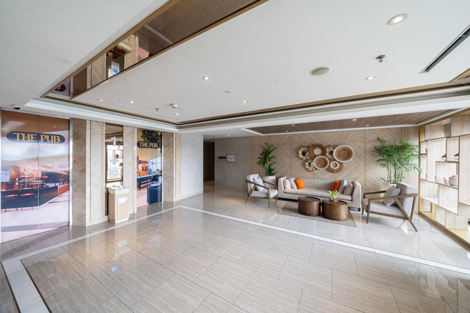 Harris Suites Puri Mansion Jacarta Exterior foto